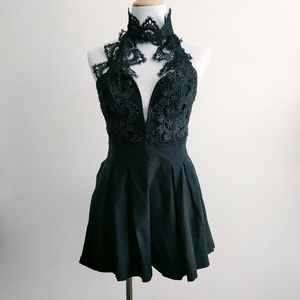 LUXXEL Boutique lace romper black Size M